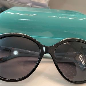 Tiffany & co Sunglasses 🕶